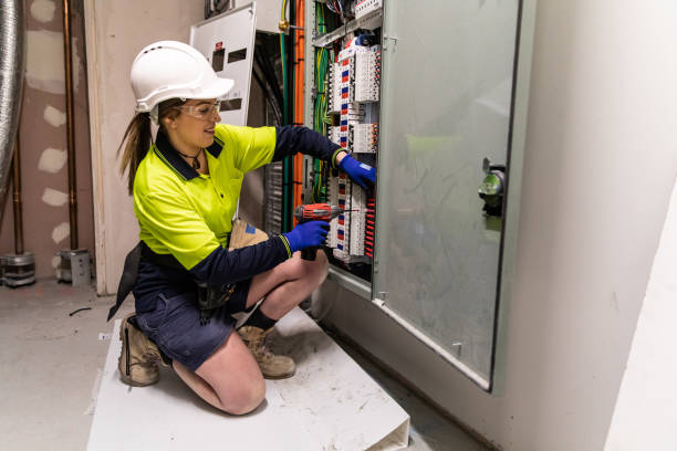 Best Electrician for Home Renovation  in Greendale, WI